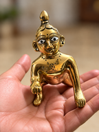 Laddu Gopal hand