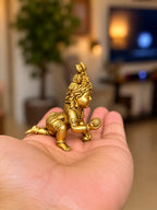 bal-krishna3-side-palm