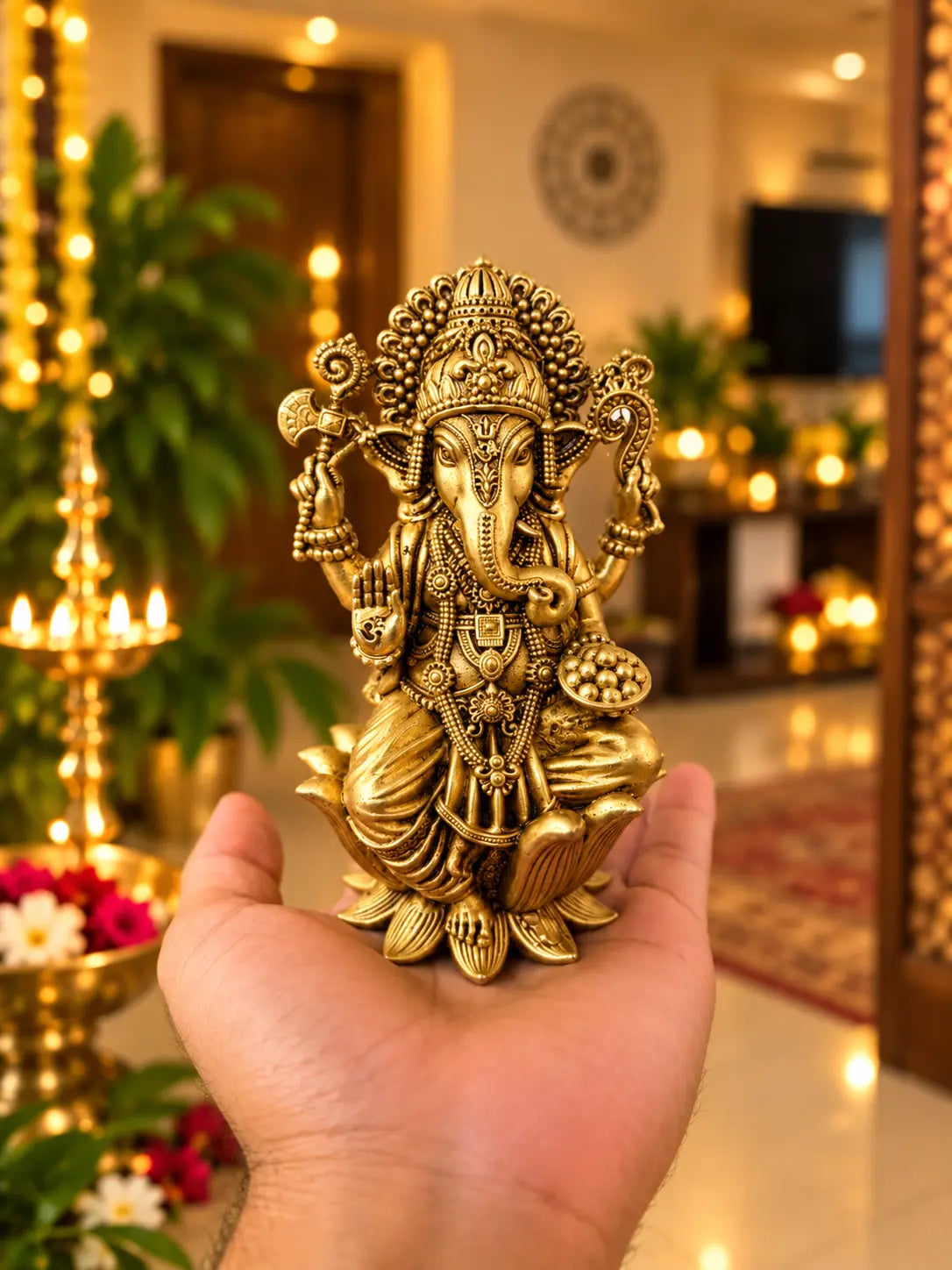 brass-ganesha-5in-hand-1