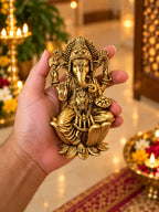 brass-ganesha-5in-hand-2