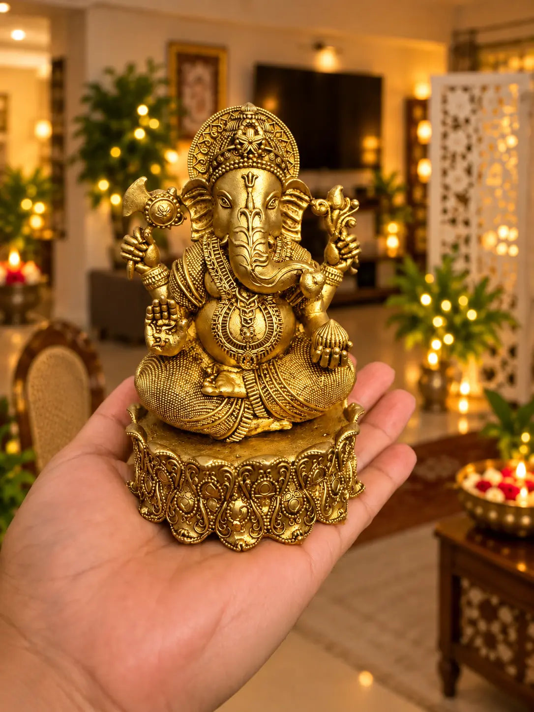 brass-ganesha-hand