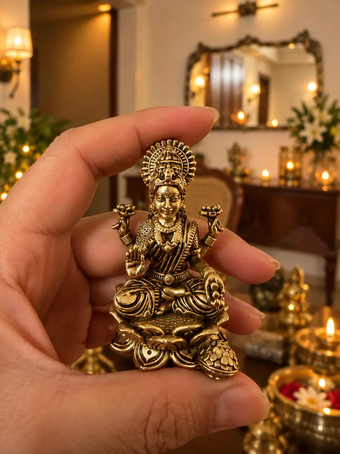 brass-lakshmi-25in-hand-2