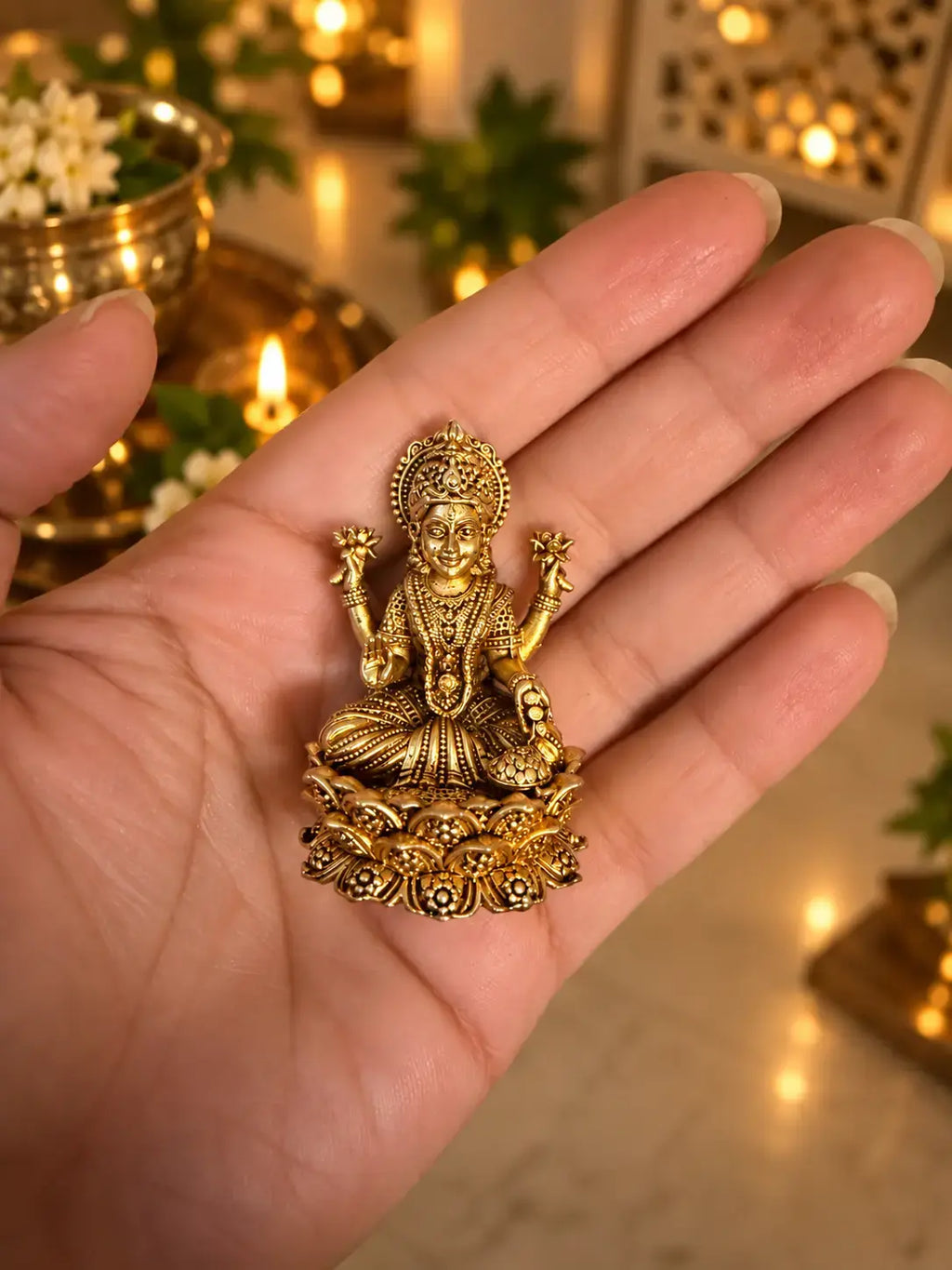 brass-lakshmi-2in-inhand-diya-2