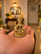 brass-lakshmi-2in-inhand-living_6bf6fd61-da2a-4712-b90d-fbcf93cfd6b4