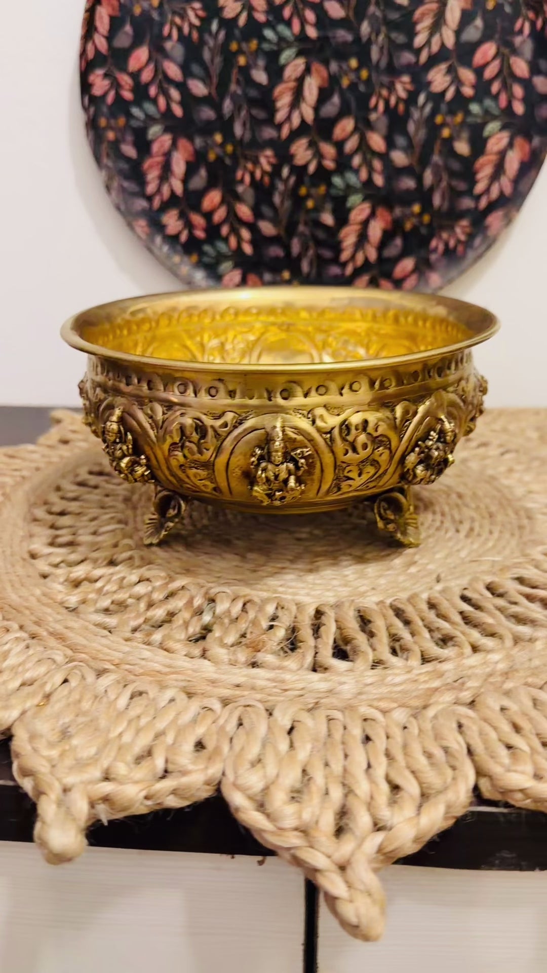 urli brass