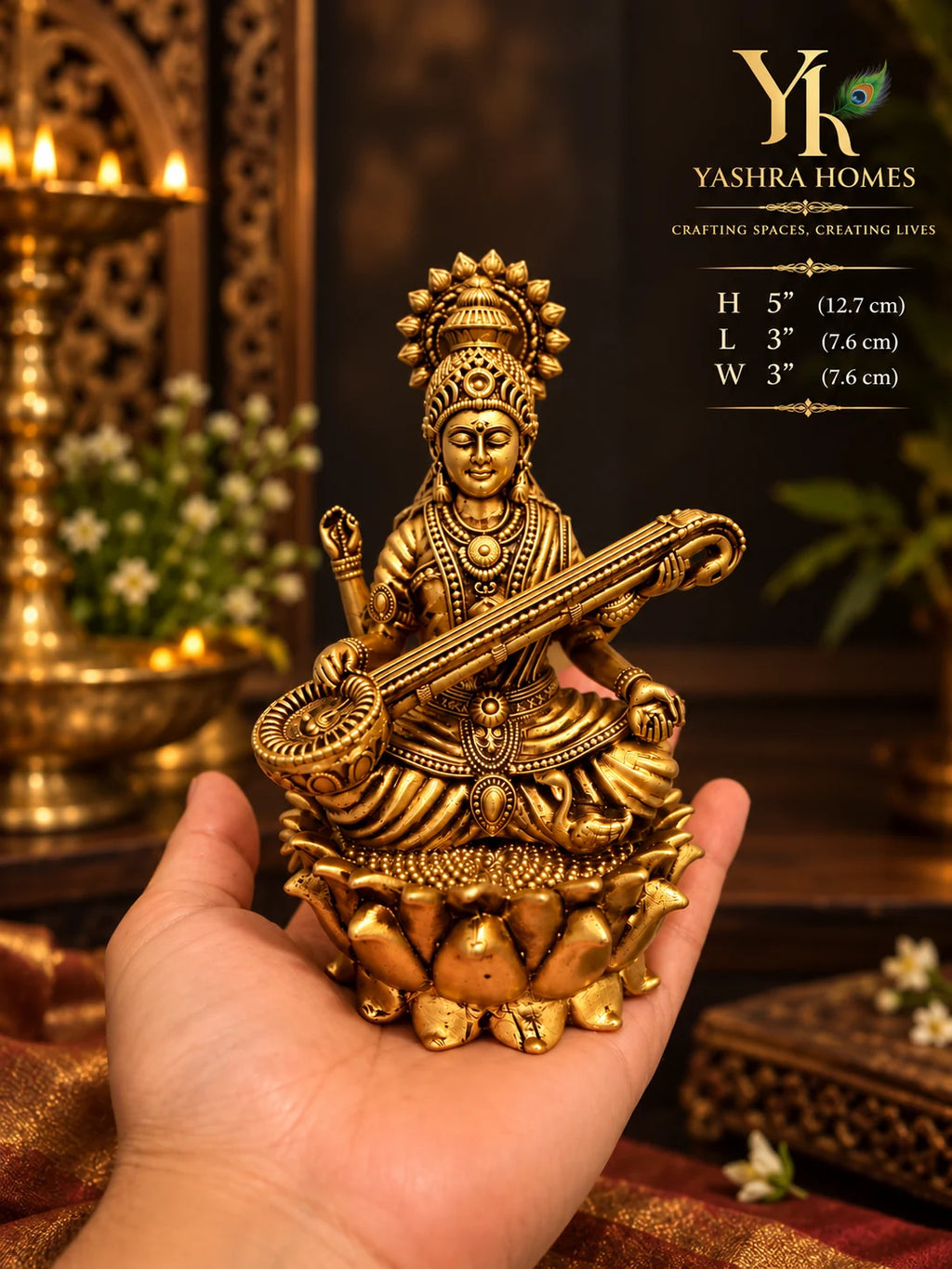 Saraswati murti in hand